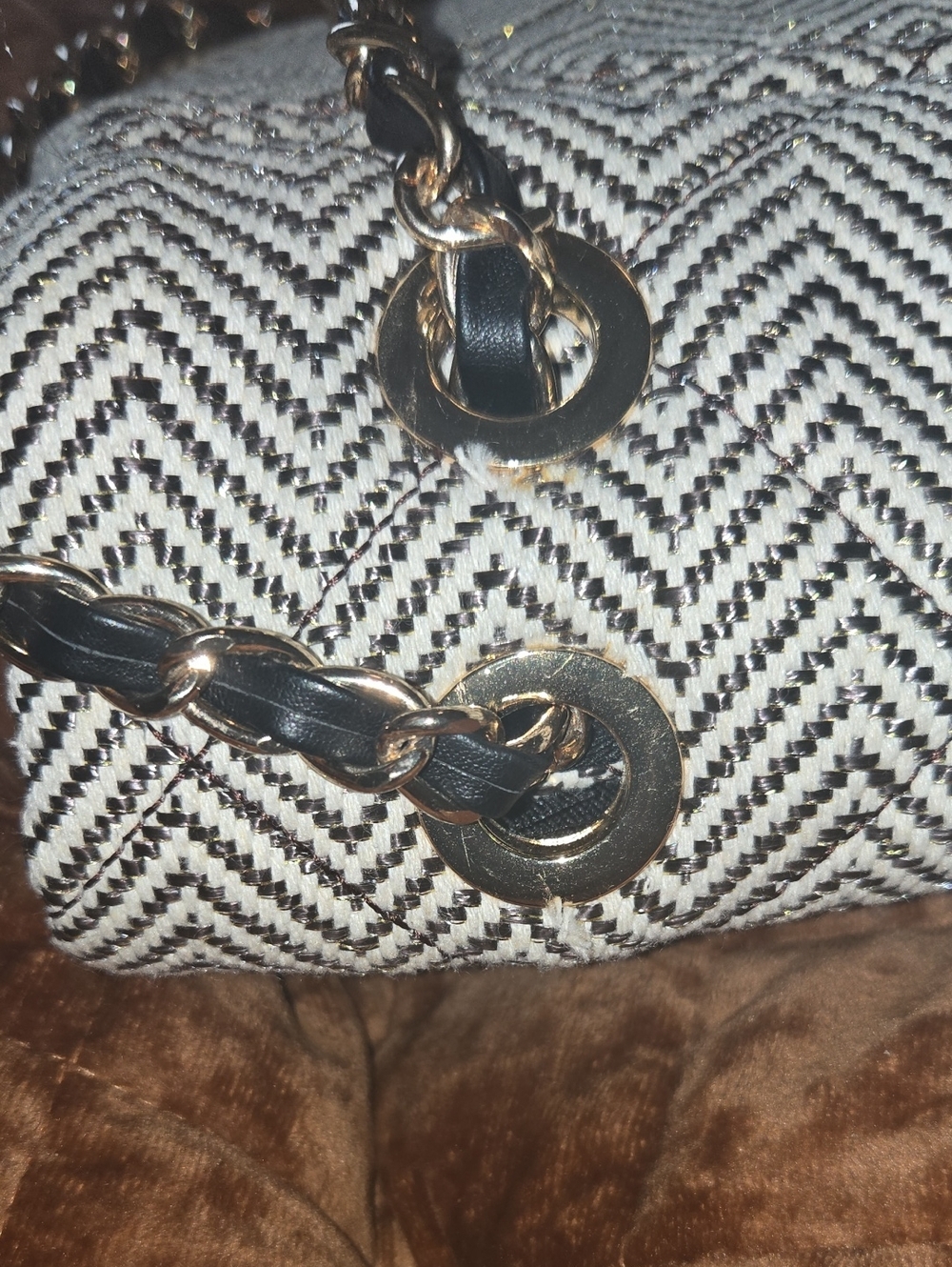 Aldo | Chain Strap Studded Herringbone Bag - Black & White W/ Gold Accents - Picture 9 of 11